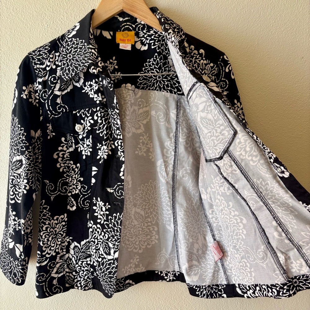 Ruby Rd. Black & White floral print jacket‎ cotton blend - Picture 4 of 7
